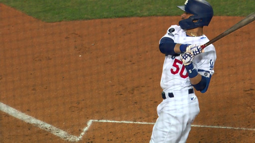 Betts' leadoff homer, catch, throw lift Dodgers over Pirates