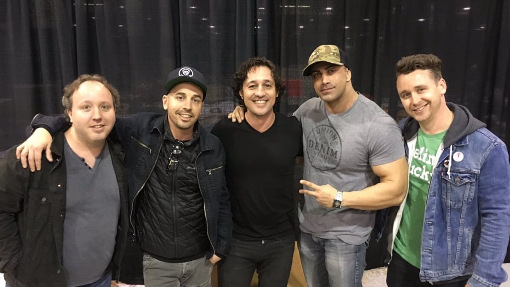 In a crossover baseball movie moment, Henry Rowengartner posed with kids  from 'The Sandlot