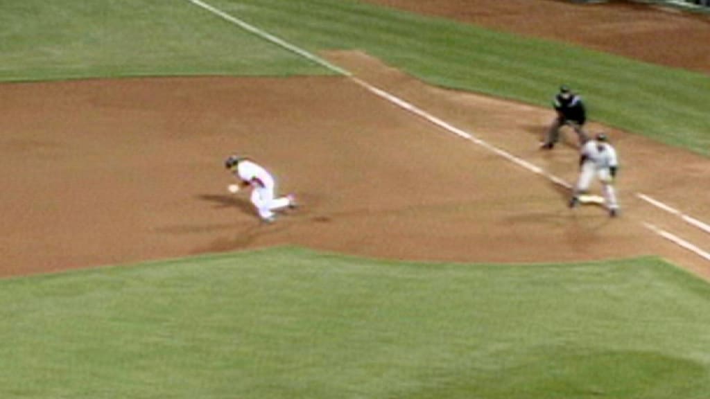 7/24/04: Bill Mueller hits a walk-off homer off Mariano Rivera, walk-off  home run, 7/24/04: Bill Mueller hits a walk-off homer off Mariano Rivera, By Red Sox Talk