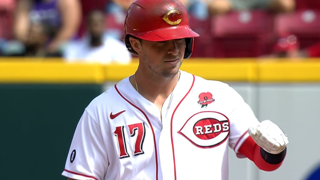 Schrock, Farmer near-cycles lead Cincinnati Reds over Philadelphia