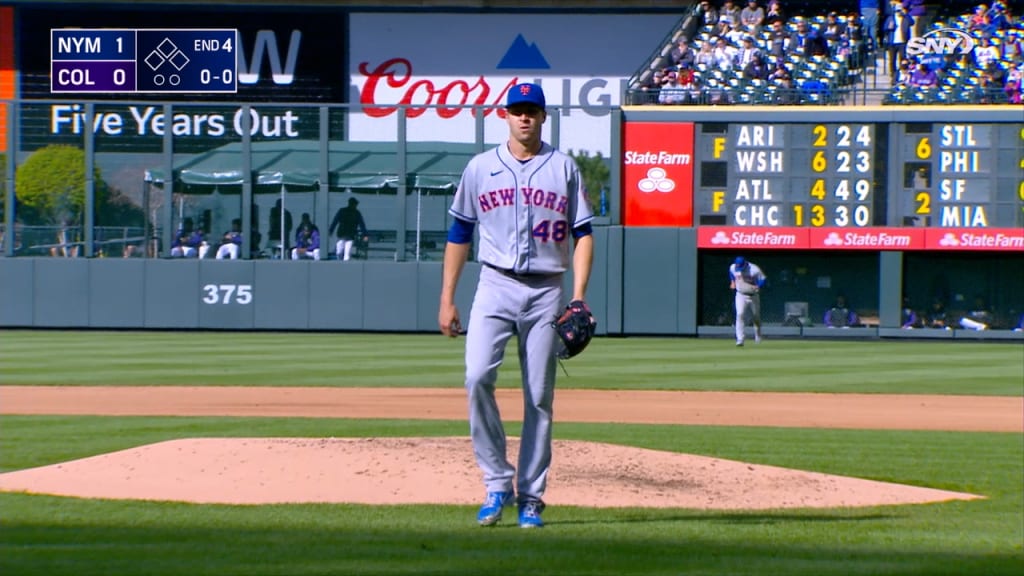 Jacob deGrom K's 9th in a row