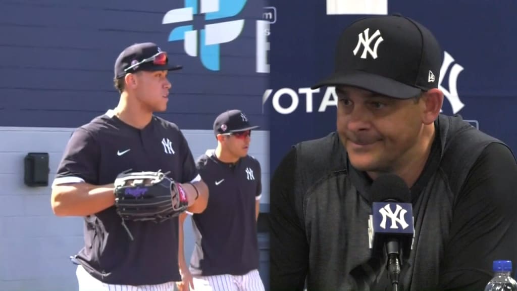 Boone, Judge on Judge's shoulder