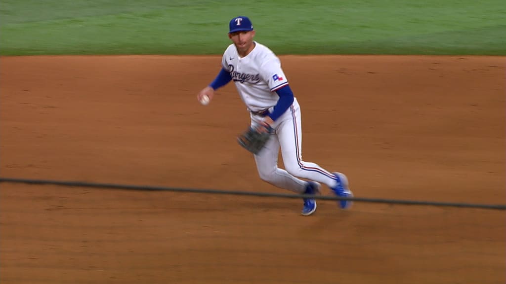 Emmanuel Rivera scores on error