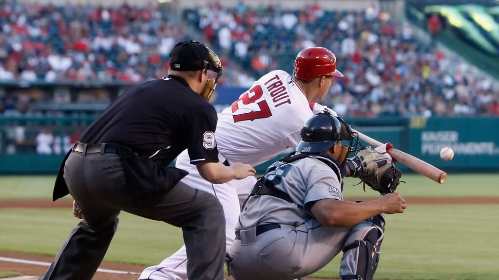 Mike Trout Hits Home Run in First At-Bat as a Father - FanBuzz