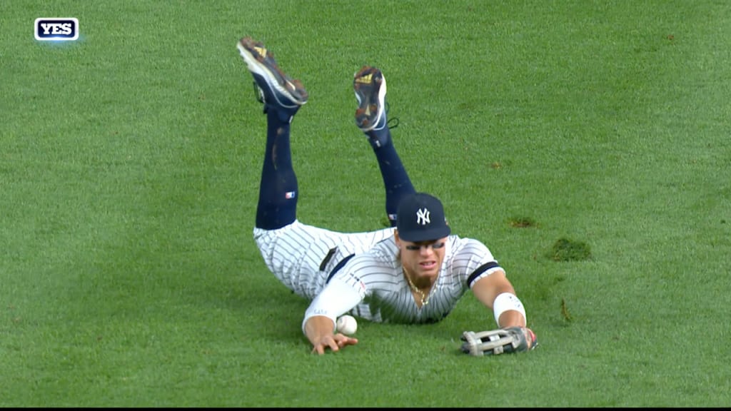 Judge almost snags fly ball