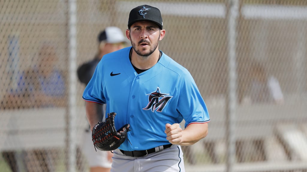 Alex Vesia pushing for roster spot (Source: MLB.com)