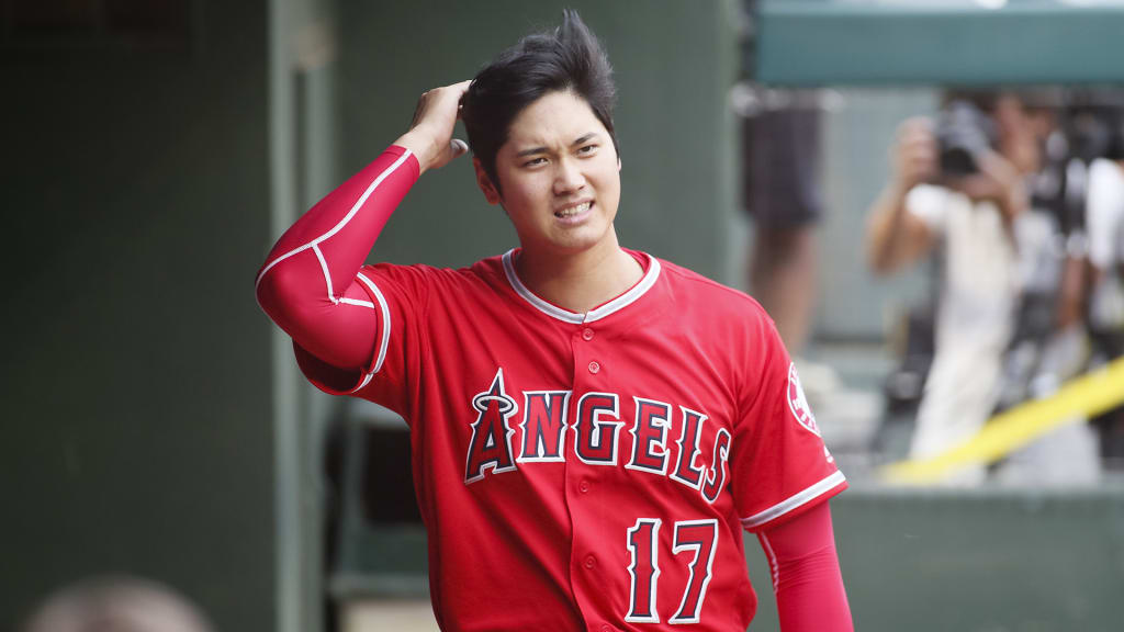 17 Shohei Ohtani Los Angeles Angels MLB Red Jersey T-Shirt (Large)