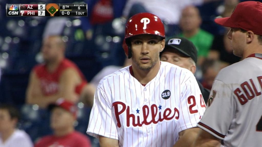 Mayberry singles in 10th, Phillies beat White Sox