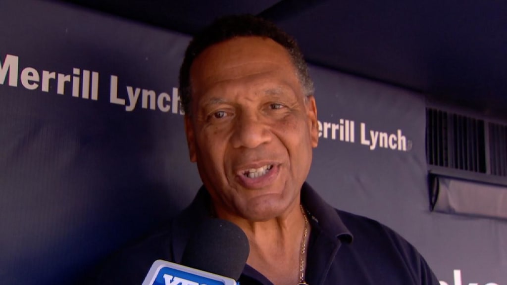 Longtime Yankees announcer Ken Singleton to retire