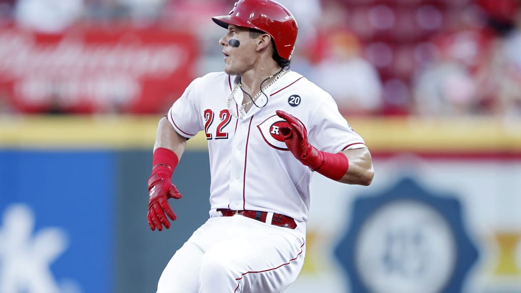 Cincinnati Reds place Derek Dietrich on injured list with shoulder