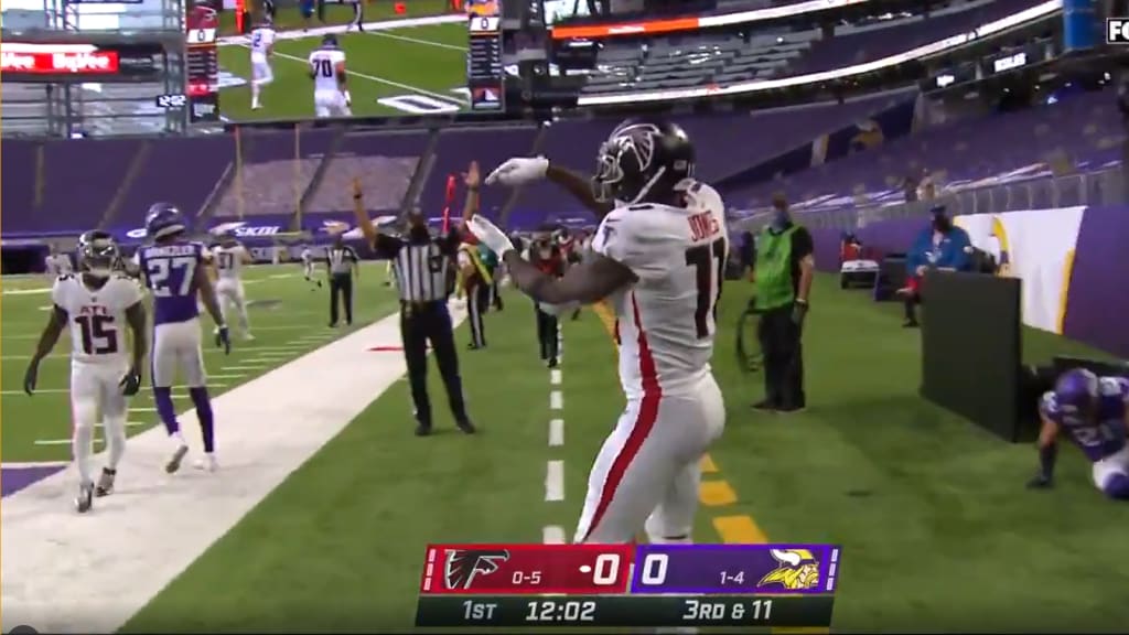 Julio Jones celebrates TD with Braves 'Mix it up'