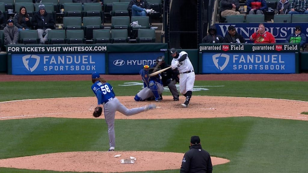 Andrew Vaughn's go-ahead homer