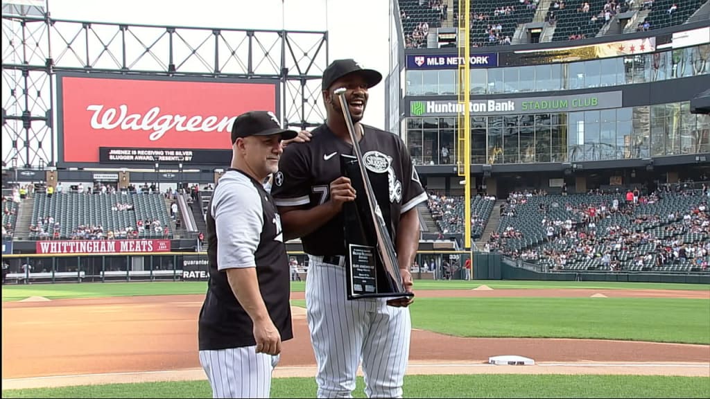 Eloy Jimenez injury update: White Sox slugger exits game with