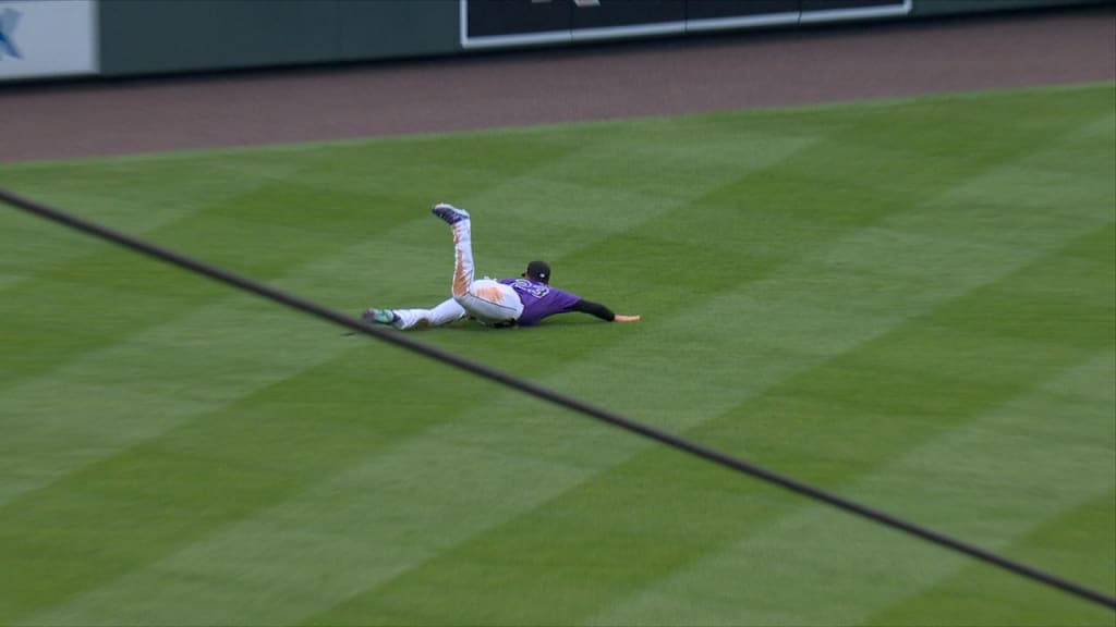 Rockies ride 3-run homers by C.J. Cron, Elias Diaz to win over Rangers