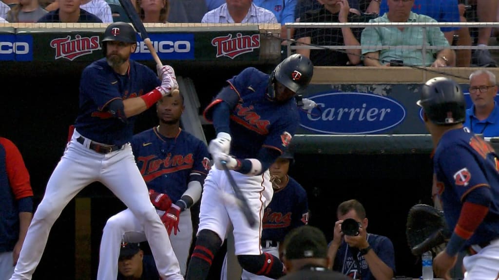 Barely over the fence, but enough: Twins bash their way to victory over  Blue Jays, National Sports