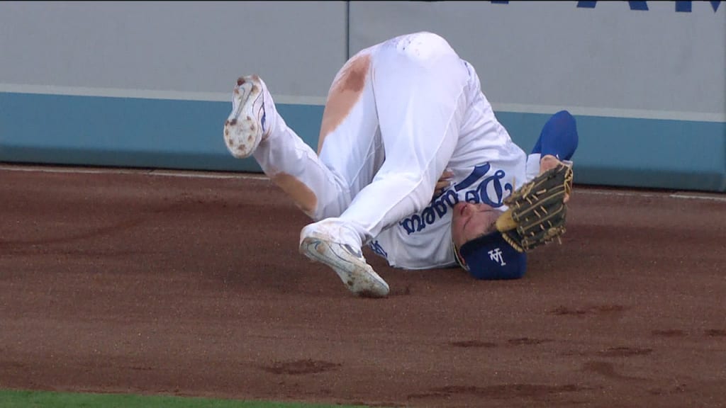 Atlanta Braves center fielder Joc Pederson (22) waits in the hole during an  MLB regular season game against the Los Angeles Dodgers, Wednesday, Septem  Stock Photo - Alamy