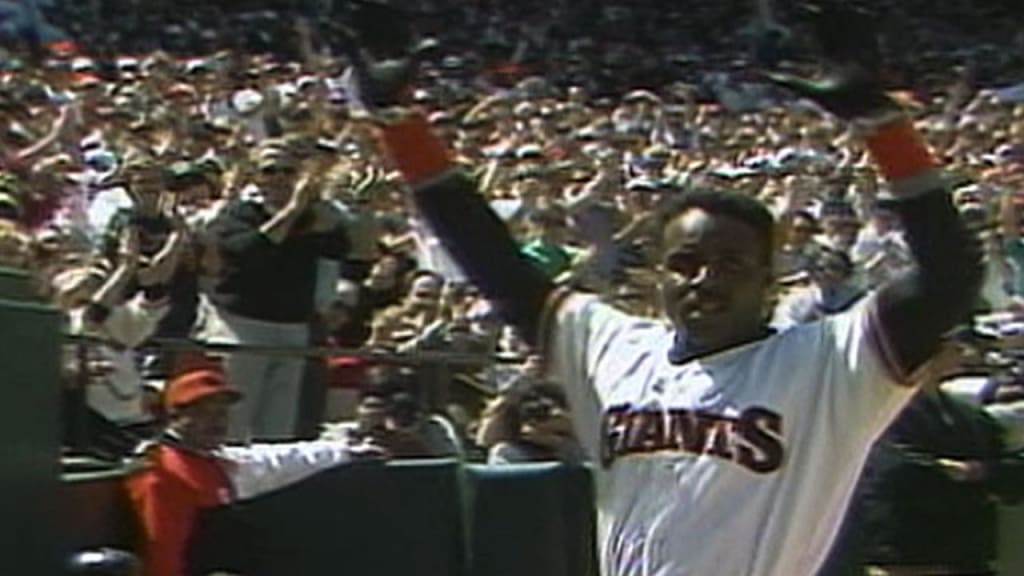 Former San Diego Padres Greg Vaughn introduces the trophy in T