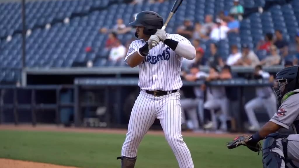 Prized prospect Jasson Domínguez becomes youngest Yankees player to homer  in 1st big league at-bat