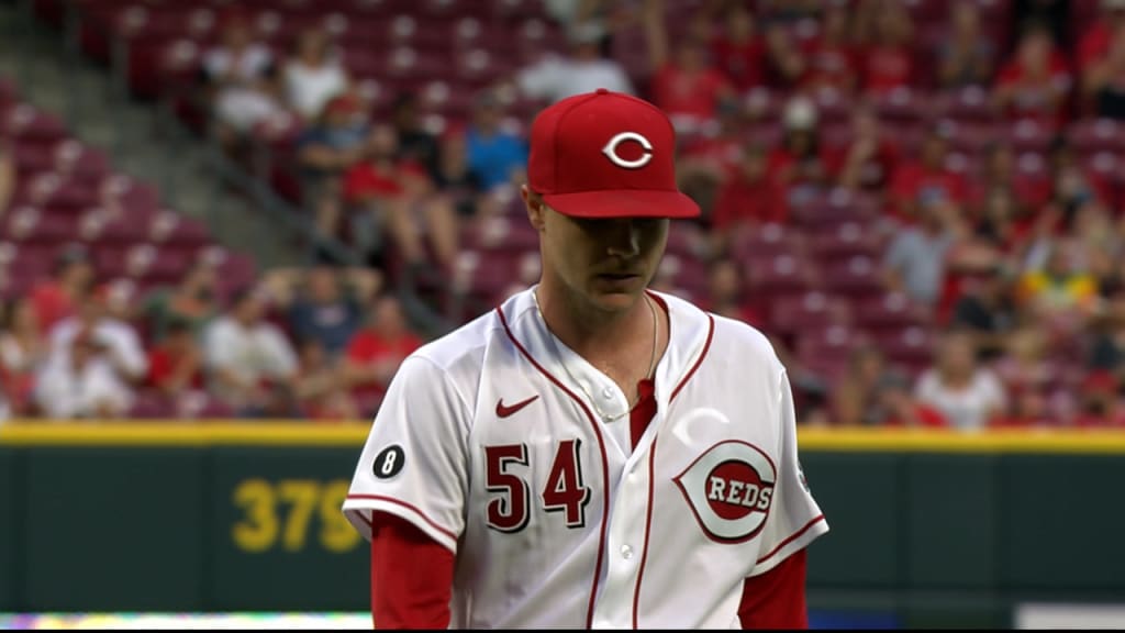 Tyler Naquin stars as Cincinnati Reds pound Pirates for 4th