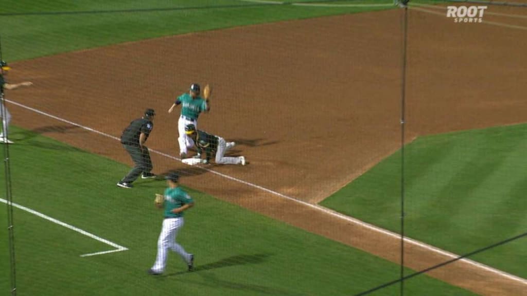 Gordon nabs Canha at third