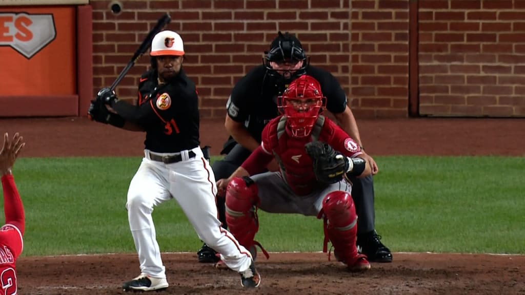 1 reason why Trey Mancini is a better option in the Reds outfield