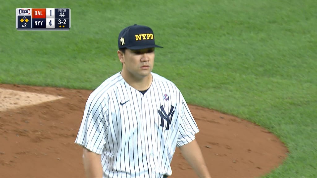 Luke Voit blasts first-career postseason home run for New York Yankees