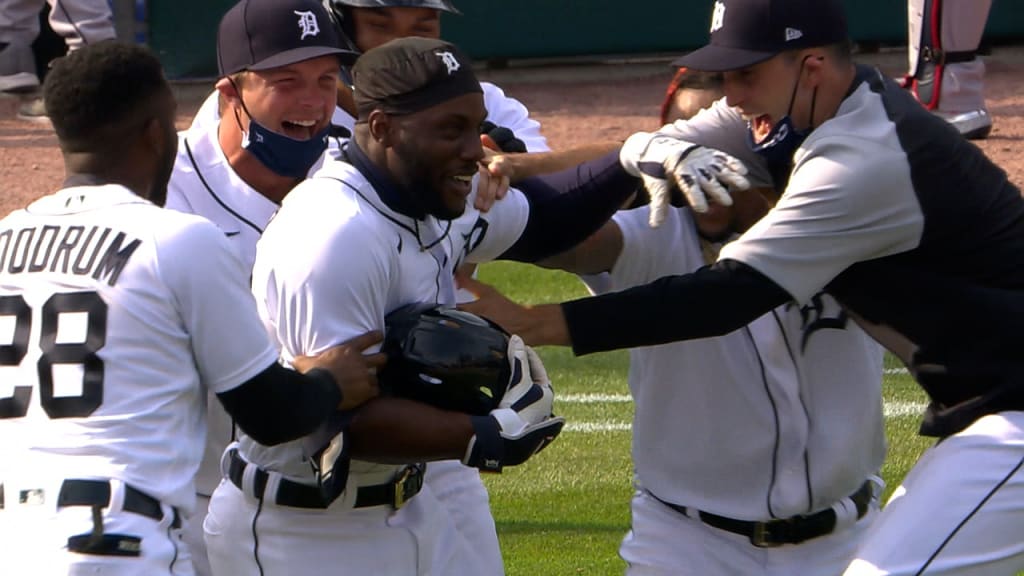 AMAZING STORY CONTINUES! Rookie Akil Baddoo hits walk-off