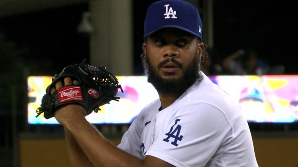 Dodgers news: Kenley Jansen piling saves, Clayton Kershaw on no