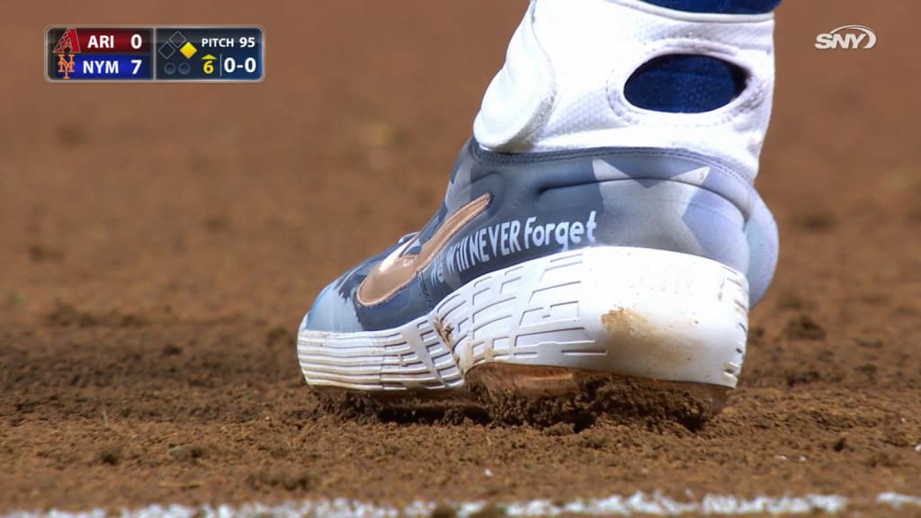 Pete Alonso has polar bear cleats for Home Run Derby