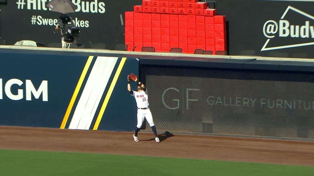 Luis Garcia avoids trouble in 2nd