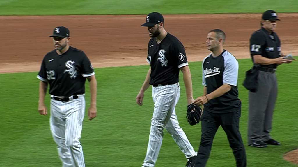 Giolito exits with injury