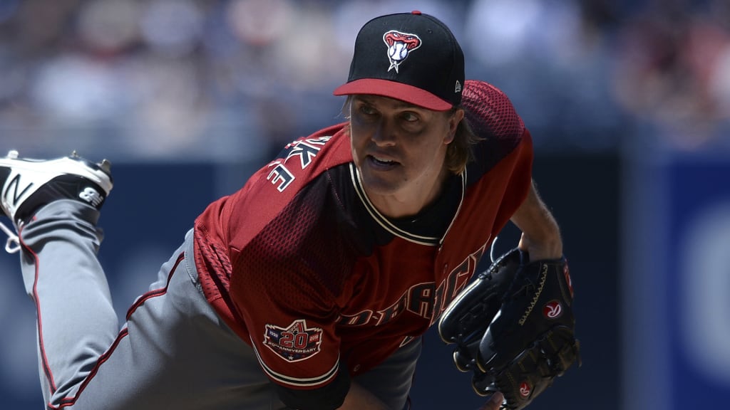 Arizona Diamondbacks starting pitcher Zack Greinke works against a San Diego Padres batter during the first inning of a baseball game Sunday, Aug. 19, 2018, in San Diego. (AP Photo/Orlando Ramirez)