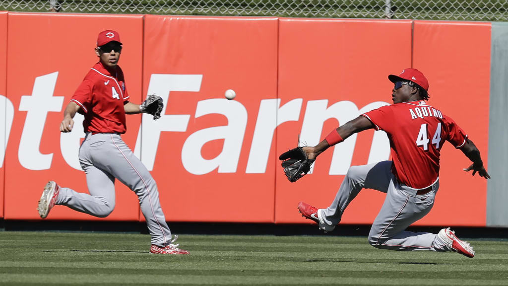 MLB: Shogo Akiyama makes two incredible catches for the Cincinnati Reds -  BBC Sport