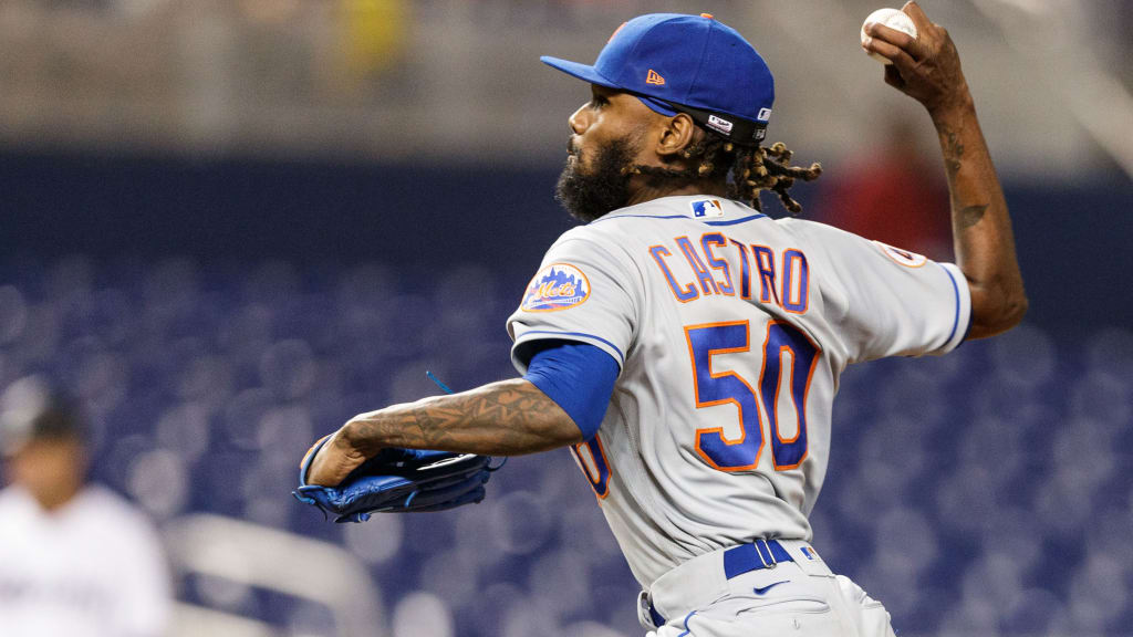 Miguel Castro traded to Yankees from Mets for Joely Rodríguez