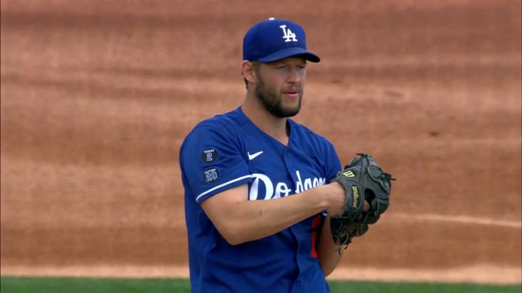 Dodgers' Cody Bellinger unveils new batting stance in spring debut