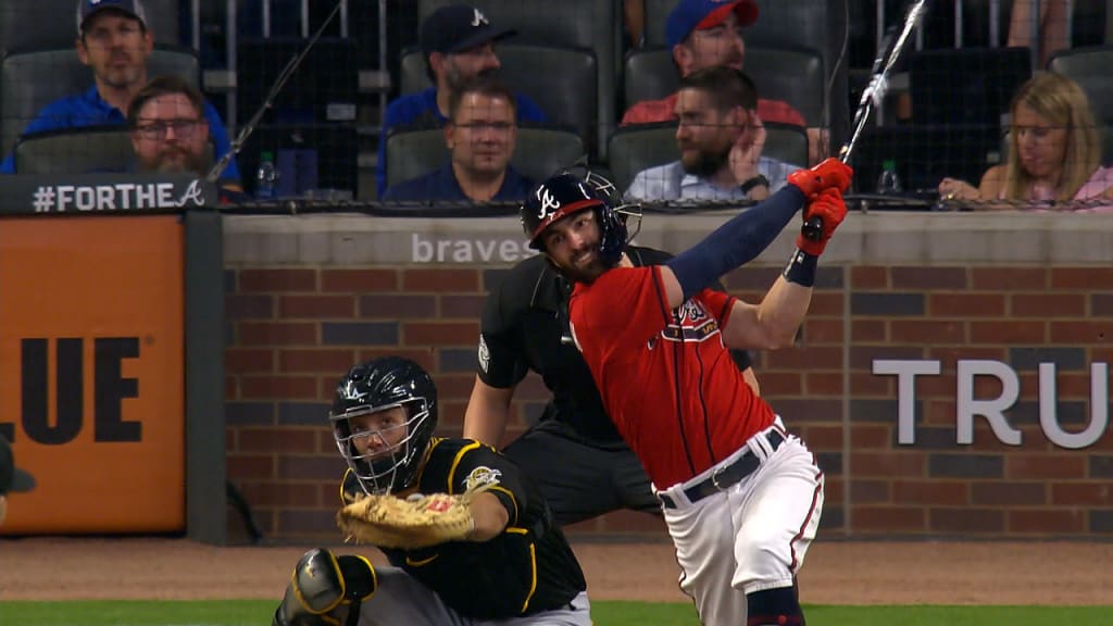 Albies hits grand slam, Braves rout Phillies