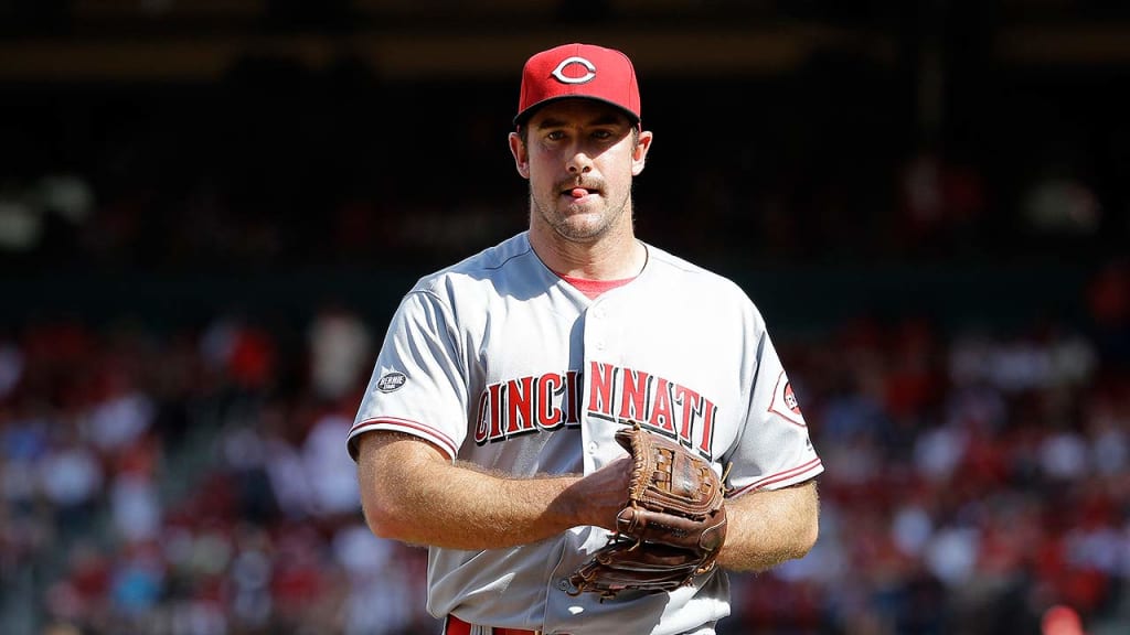 Ross Ohlendorf gave up the go-ahead run Sunday -- the 23rd run allowed by the 'pen on the trip. (AP)