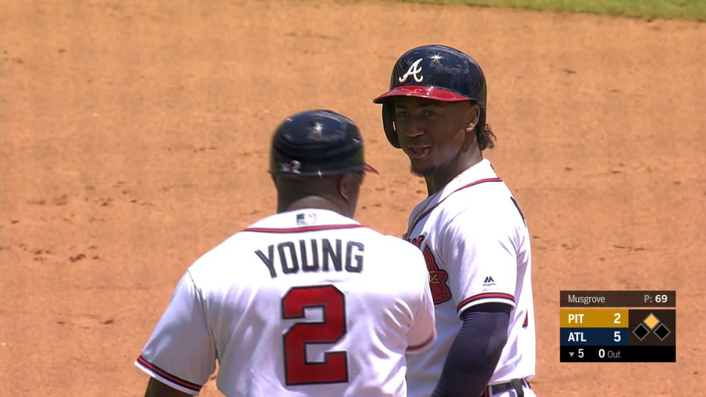 Wright, Braves keep rolling, beat Pirates 14-2 for sweep