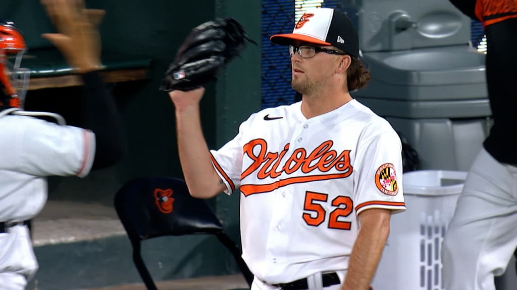 Orioles get all their offense in 6-run 2nd inning to beat Minnesota 6-2