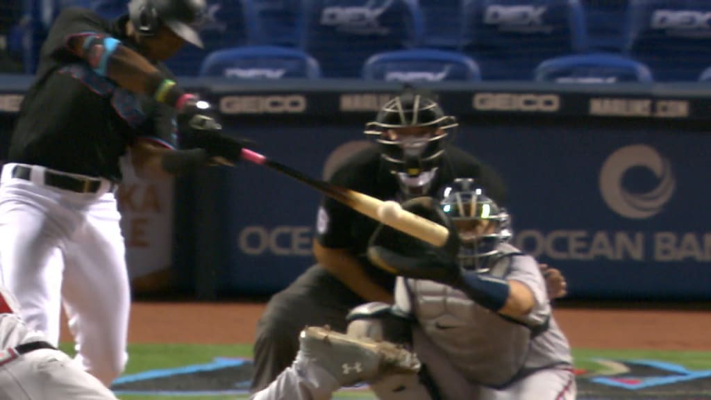 Lewin Díaz's first career hit