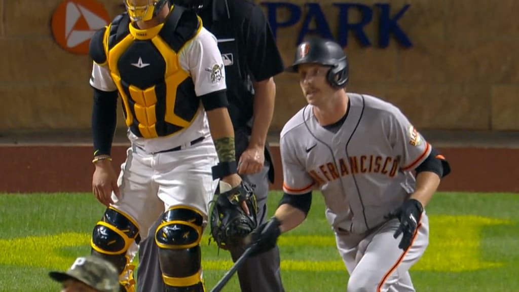 Wasting a tremendous Kevin Gausman start, Giants fall to Pirates