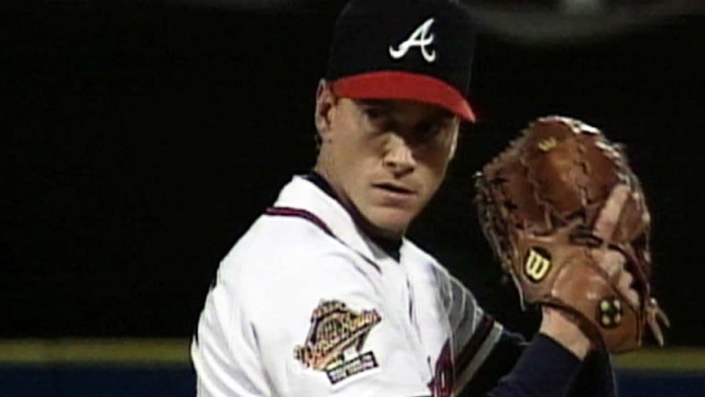 Glavine shuts down Cleveland