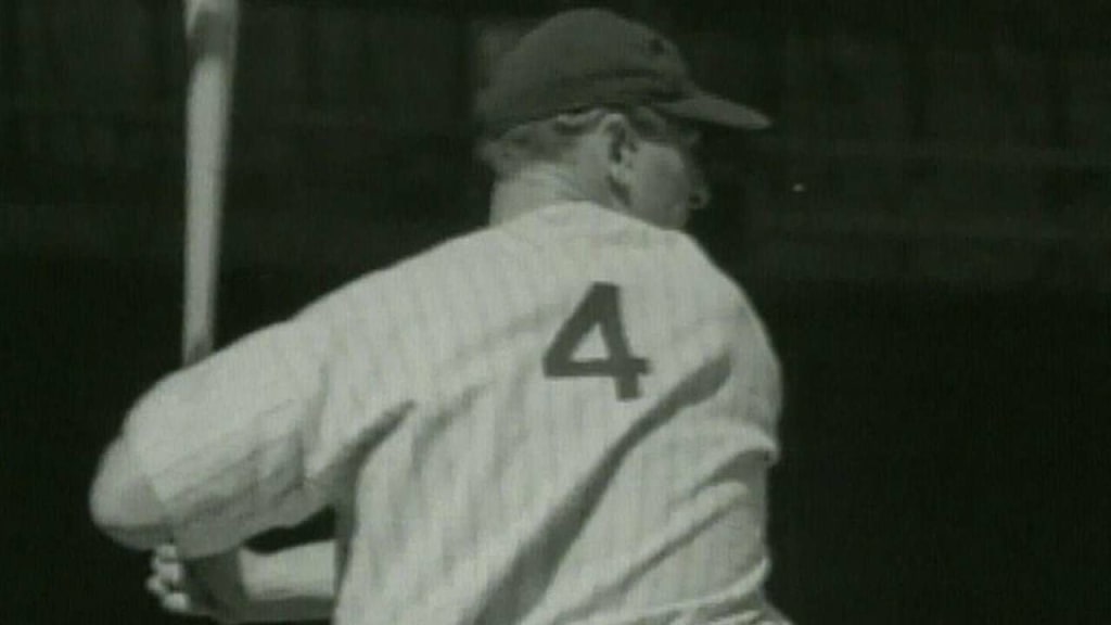 All MLB players wear Lou Gehrig patch to celebrate the legendary batter