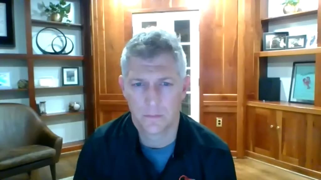 Mike Elias on 40-man roster