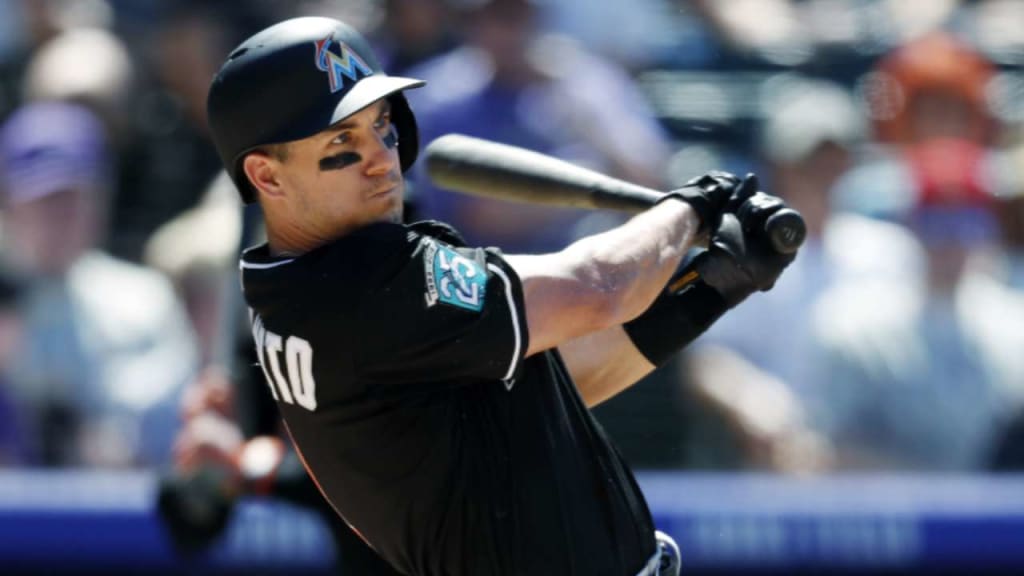 J.T. Realmuto traded to Phillies for 3 players, Aviators/Baseball