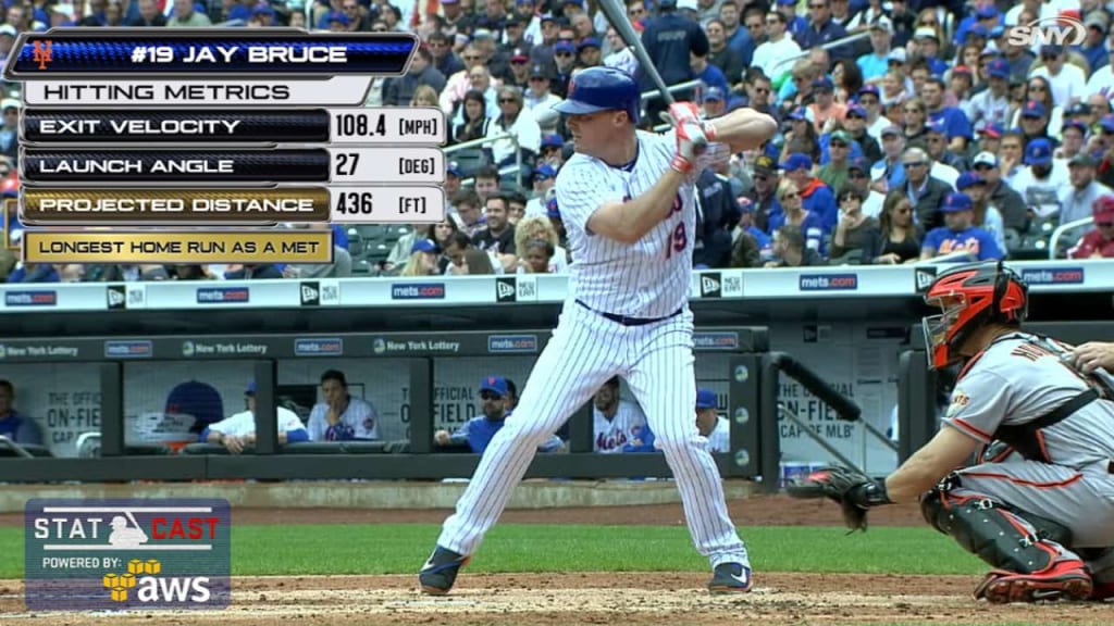 Mets get to Matt Harvey early, hit six home runs to beat surging