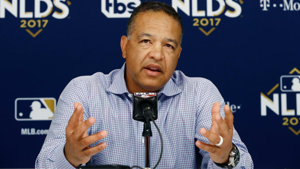 Dodgers manager Dave Roberts owns a winery in Northern California with former Major League infielder Rich Aurilia. (AP)