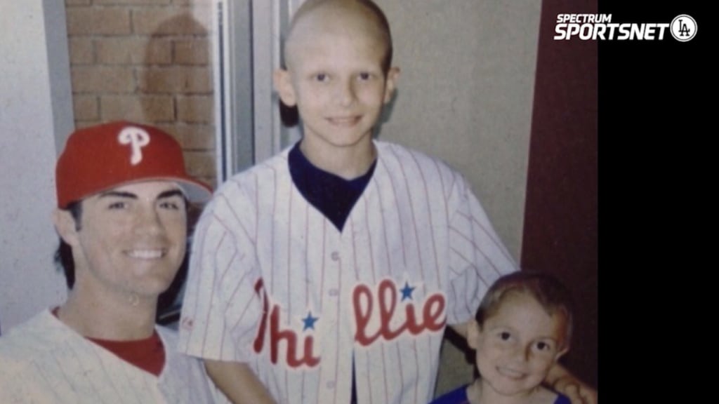 Cancer survivor Devin Smeltzer reunites with Chase Utley on Dodgers