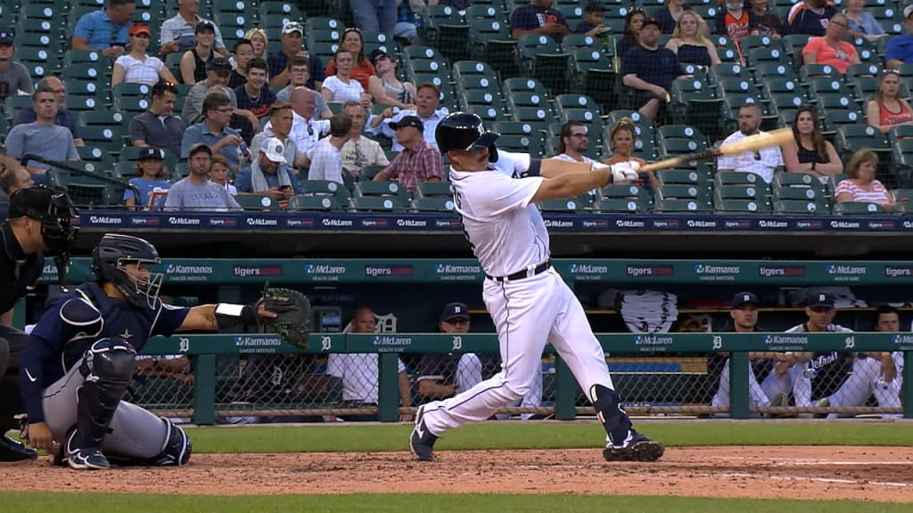 Fraley's catch, single in 11th leads M's over Tigers 9-6