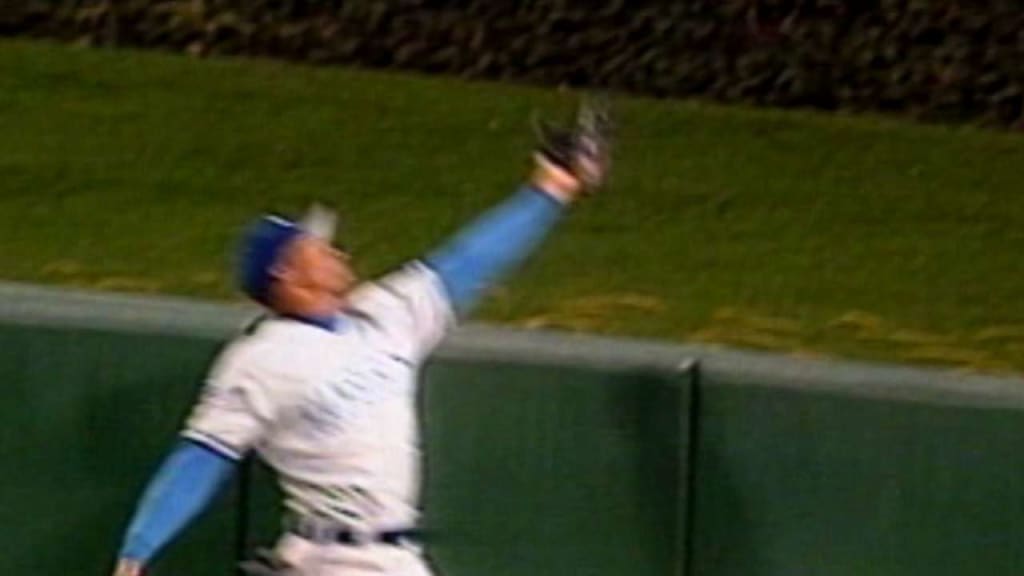 On this Day: KC Royals Bo Jackson takes Nolan Ryan deep